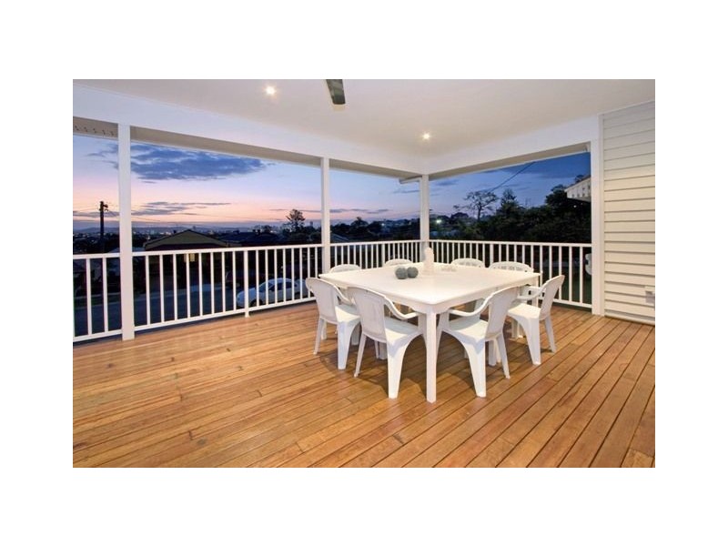 40 Ernest Street, Camp Hill QLD 4152