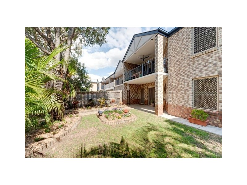 2/71 Jellicoe Street, Coorparoo QLD 4151