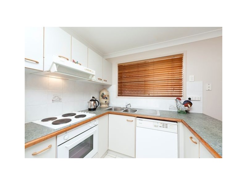 2/71 Jellicoe Street, Coorparoo QLD 4151