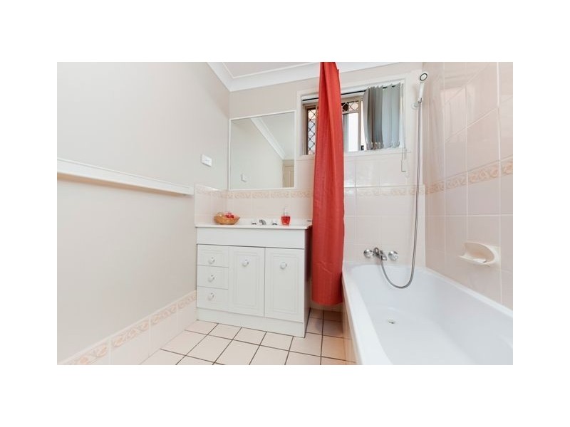 2/71 Jellicoe Street, Coorparoo QLD 4151