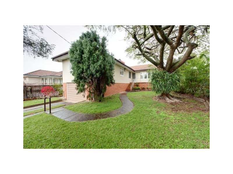 11 Norwich Street, Wavell Heights QLD 4012