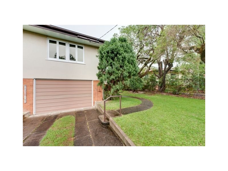 11 Norwich Street, Wavell Heights QLD 4012