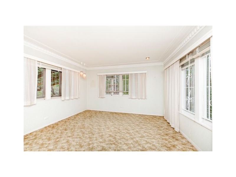 11 Norwich Street, Wavell Heights QLD 4012