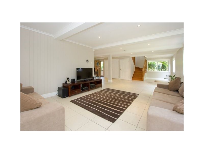 19 Keats Street, Cannon Hill QLD 4170