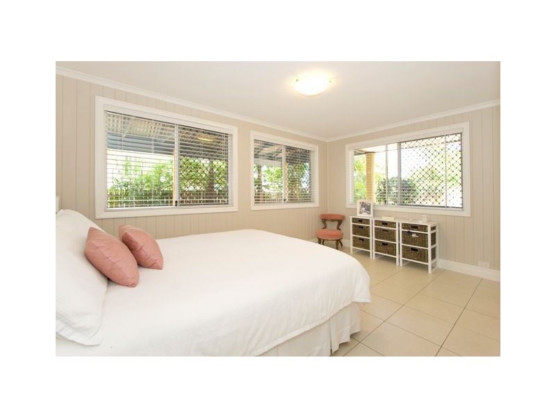 19 Keats Street, Cannon Hill QLD 4170