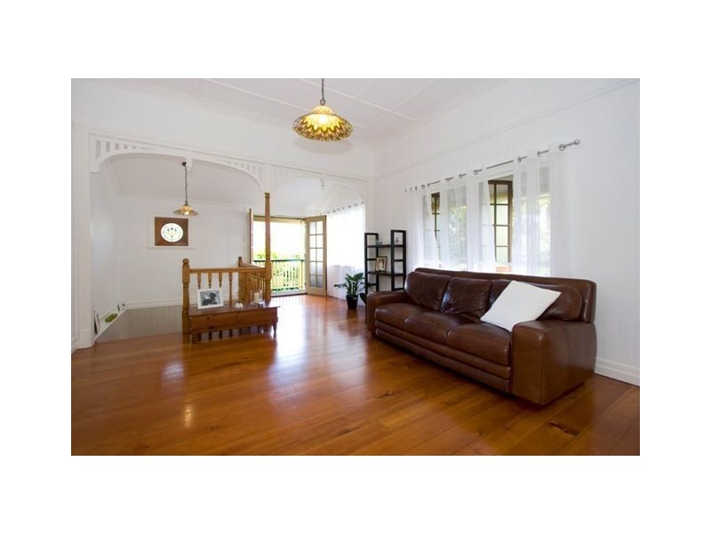 19 Keats Street, Cannon Hill QLD 4170