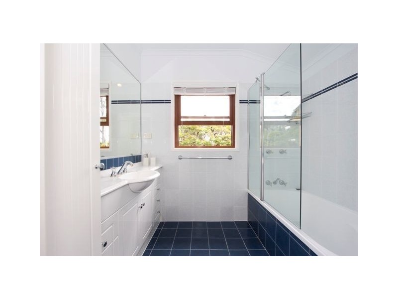 19 Keats Street, Cannon Hill QLD 4170