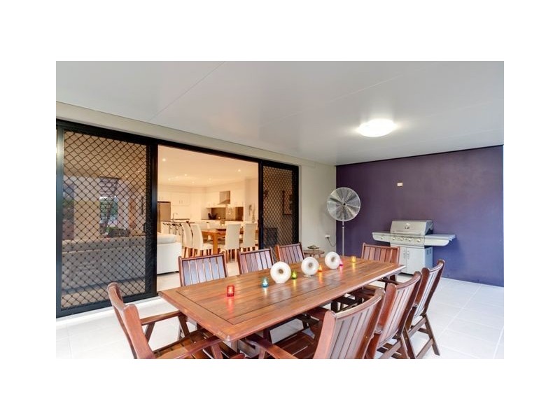 22 Jocelyn Place, Carindale QLD 4152