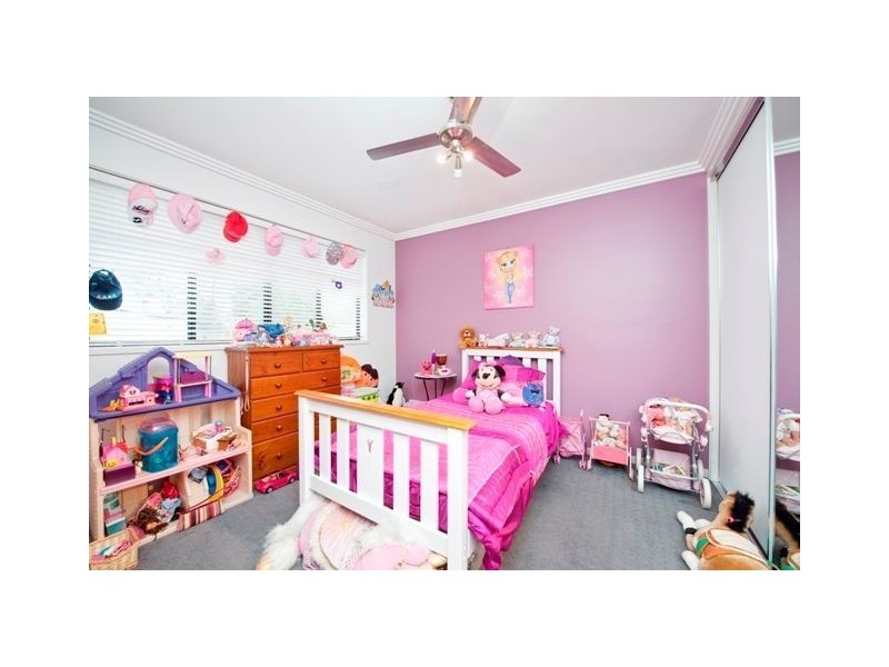 22 Jocelyn Place, Carindale QLD 4152