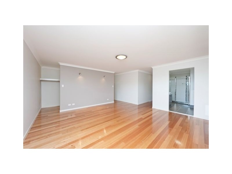 11A Tenth Avenue, Coorparoo QLD 4151