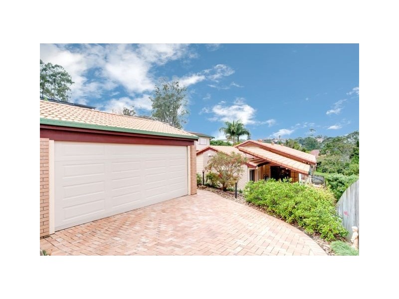 57 Waverley Road, Camp Hill QLD 4152