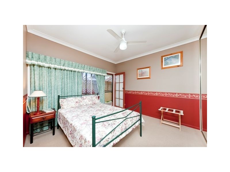 57 Waverley Road, Camp Hill QLD 4152