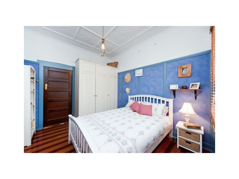 364 Cavendish Road, Coorparoo QLD 4151