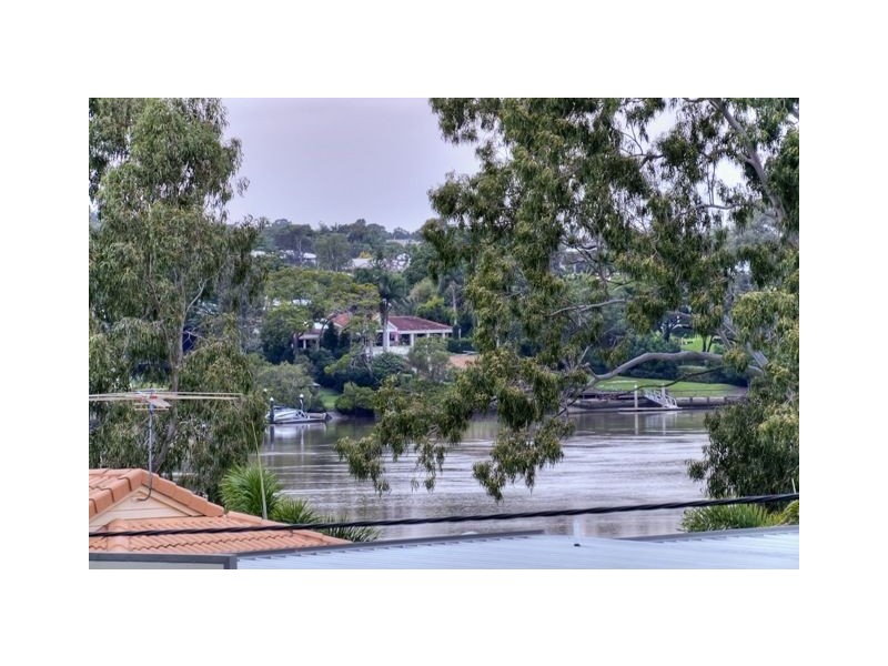 26 Instow Street, Yeronga QLD 4104