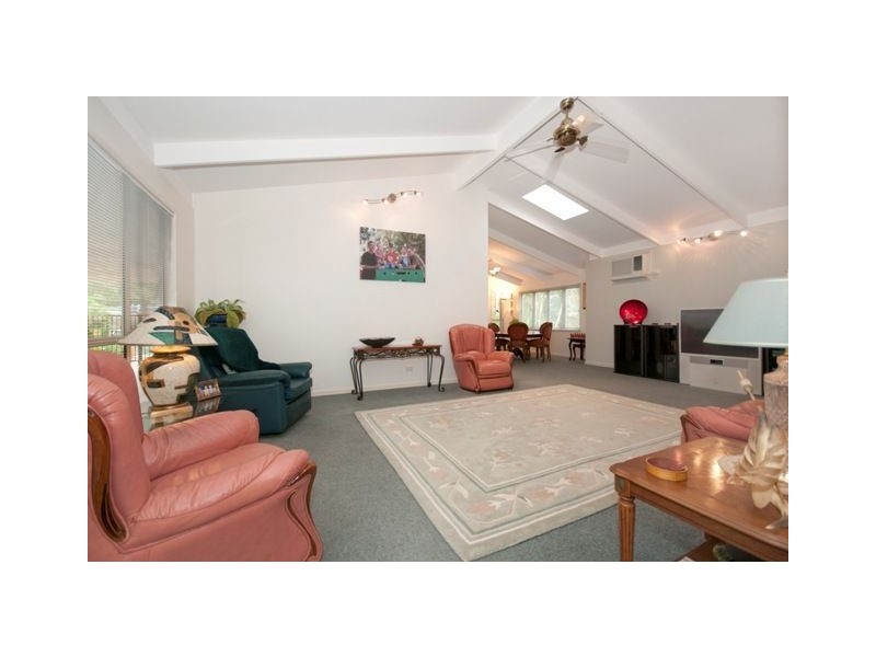 110 Indus Street, Camp Hill QLD 4152