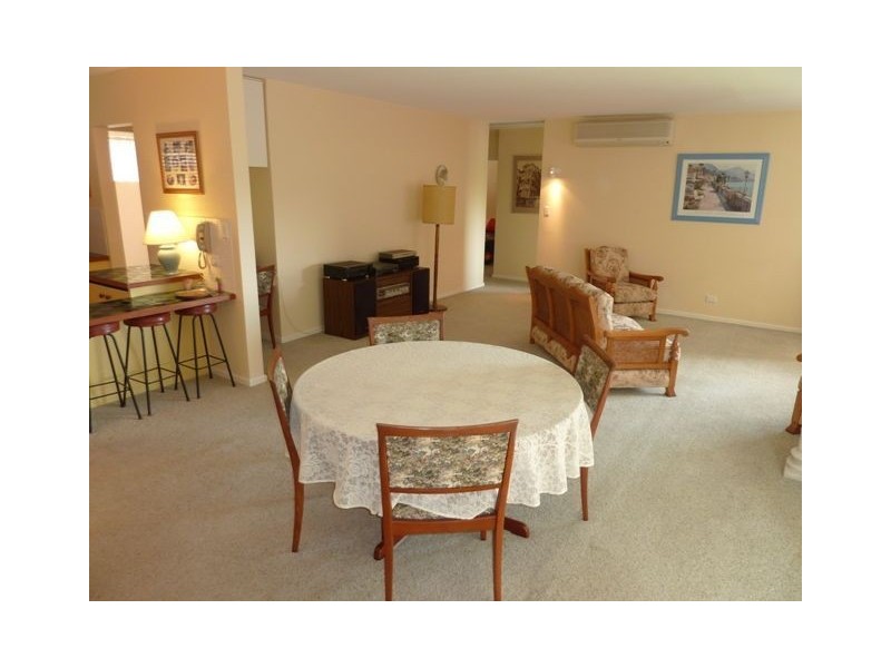 2/26 Kirkland Avenue, Coorparoo QLD 4151