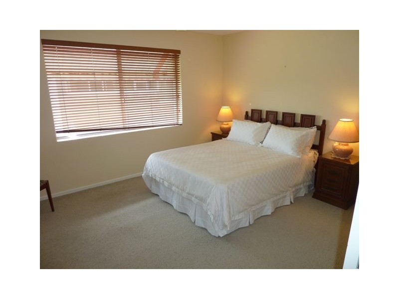 2/26 Kirkland Avenue, Coorparoo QLD 4151