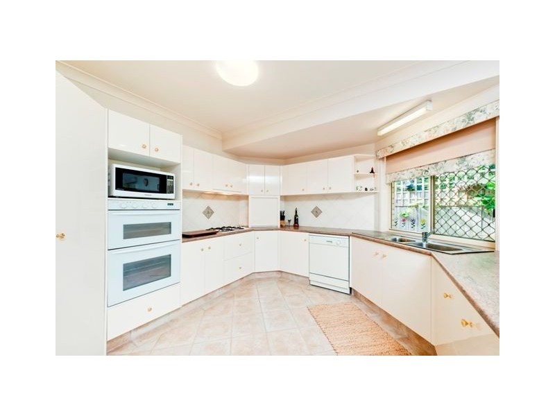 8 Poinciana Close, Mount Gravatt East QLD 4122