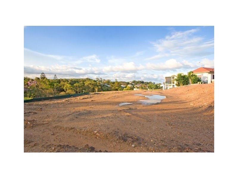 19 Aemilia Avenue, Seven Hills QLD 4170