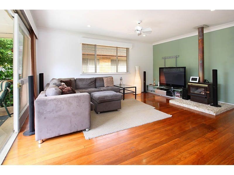 8 Cedlen Street, Camp Hill QLD 4152