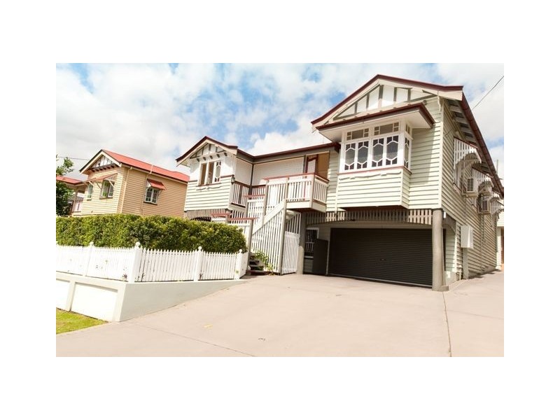 33 St Leonards Street, Coorparoo QLD 4151