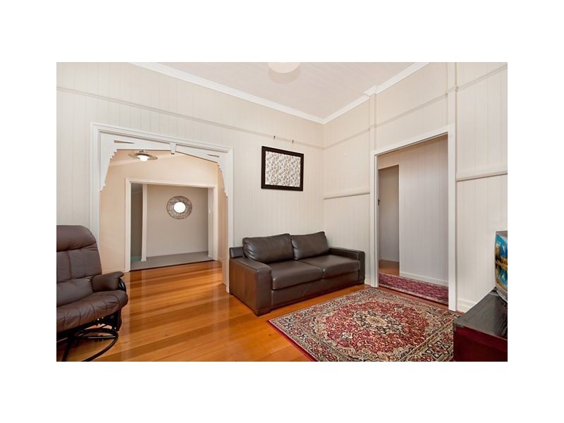 52 McLay Street, Coorparoo QLD 4151