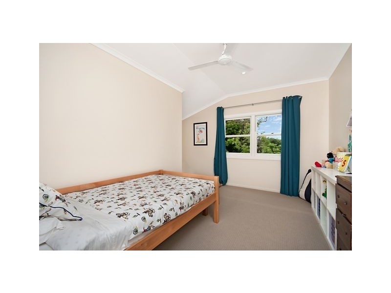 52 McLay Street, Coorparoo QLD 4151