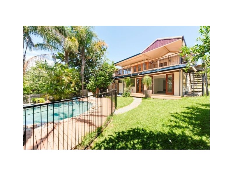 10 Thomas Street, Camp Hill QLD 4152