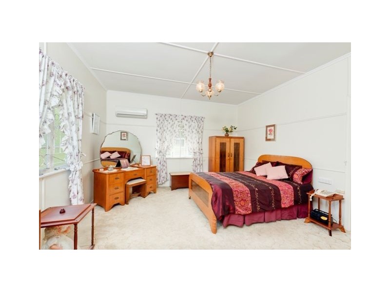 90 York Street, Coorparoo QLD 4151