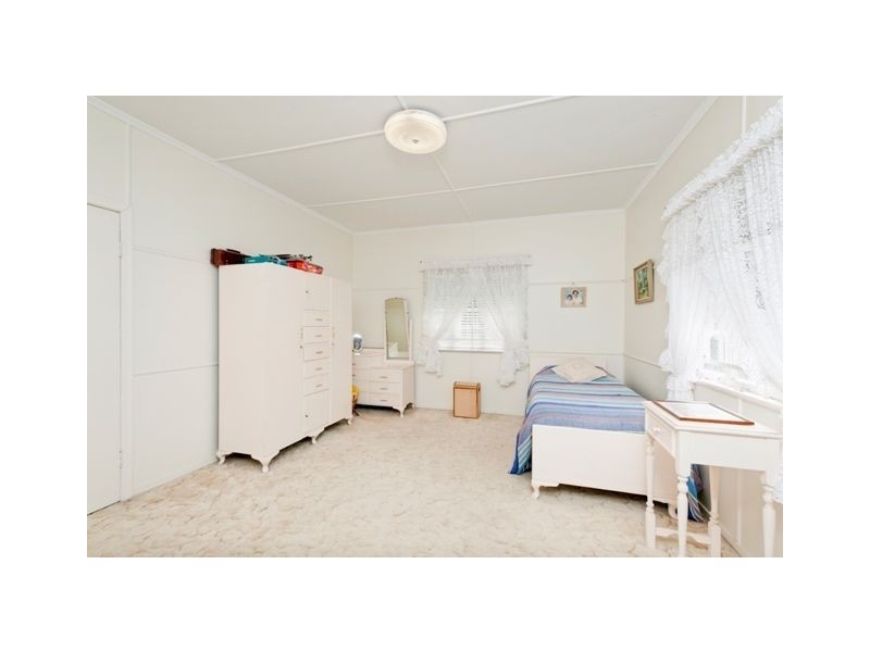 90 York Street, Coorparoo QLD 4151