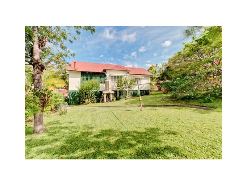 90 York Street, Coorparoo QLD 4151