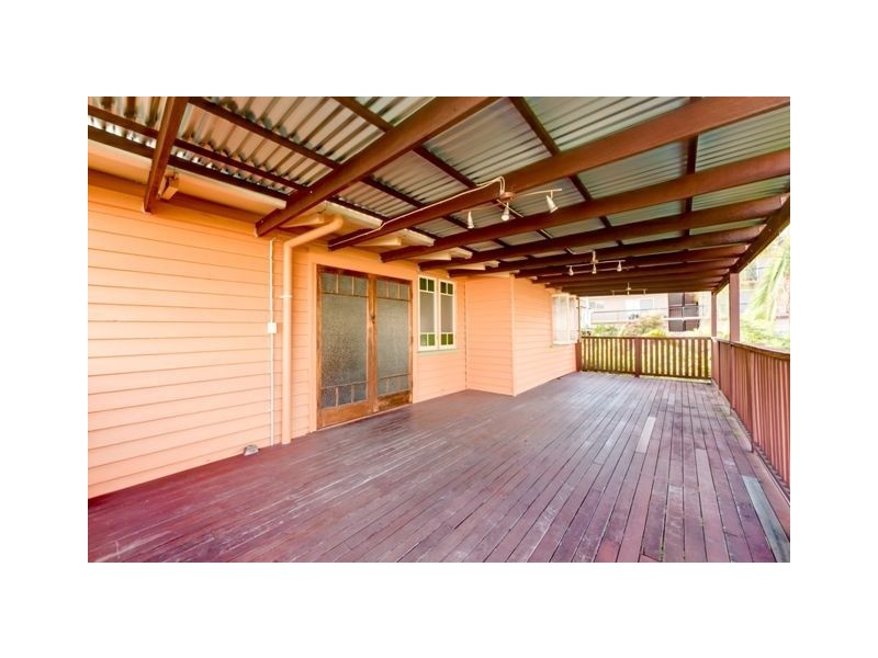 46 Fifth Avenue, Coorparoo QLD 4151