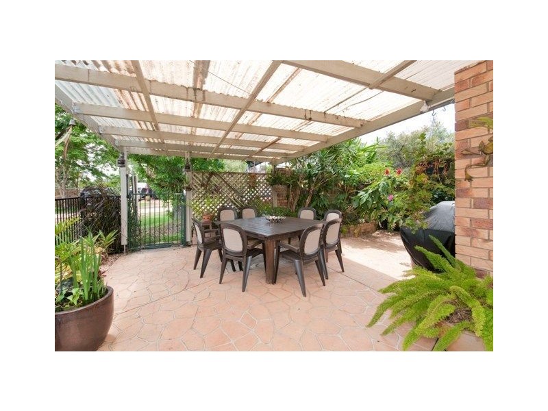 132 Barrack Road, Cannon Hill QLD 4170