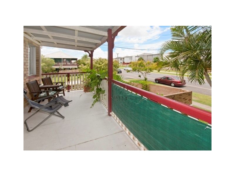 132 Barrack Road, Cannon Hill QLD 4170