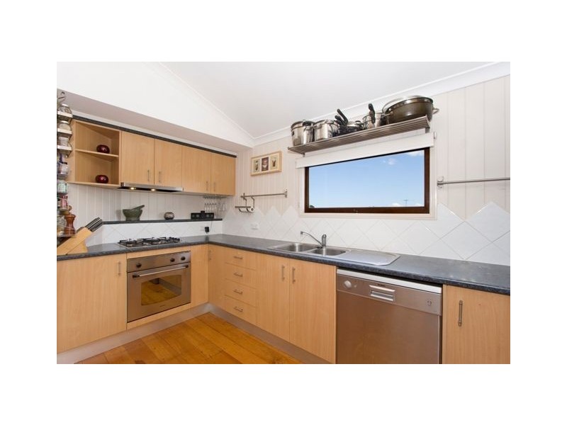 27 City View Road, Camp Hill QLD 4152