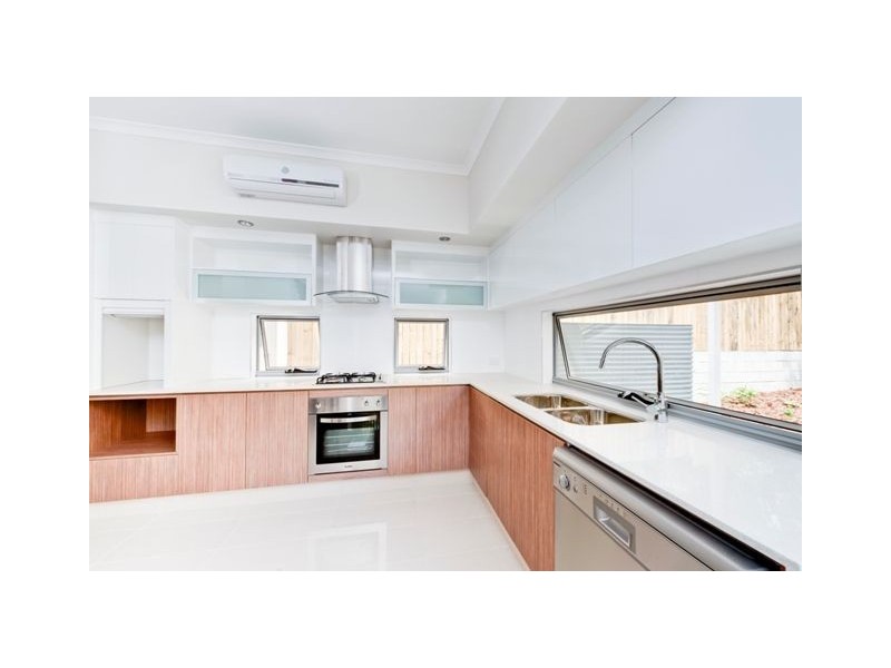 9 Ames Street, Coorparoo QLD 4151