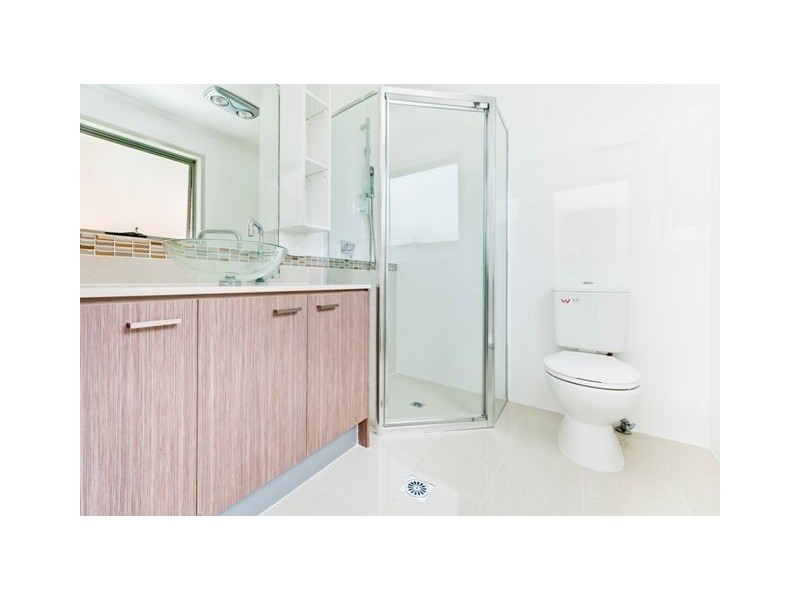 9 Ames Street, Coorparoo QLD 4151