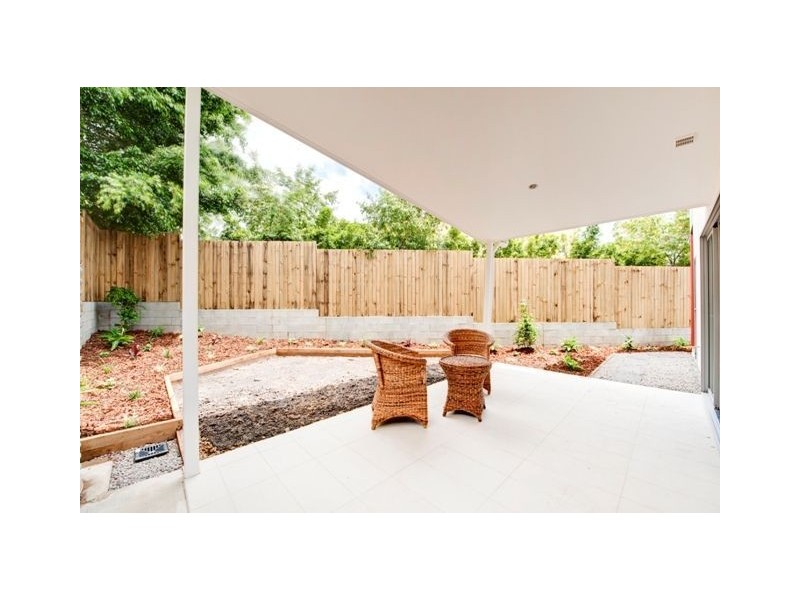 9 Ames Street, Coorparoo QLD 4151