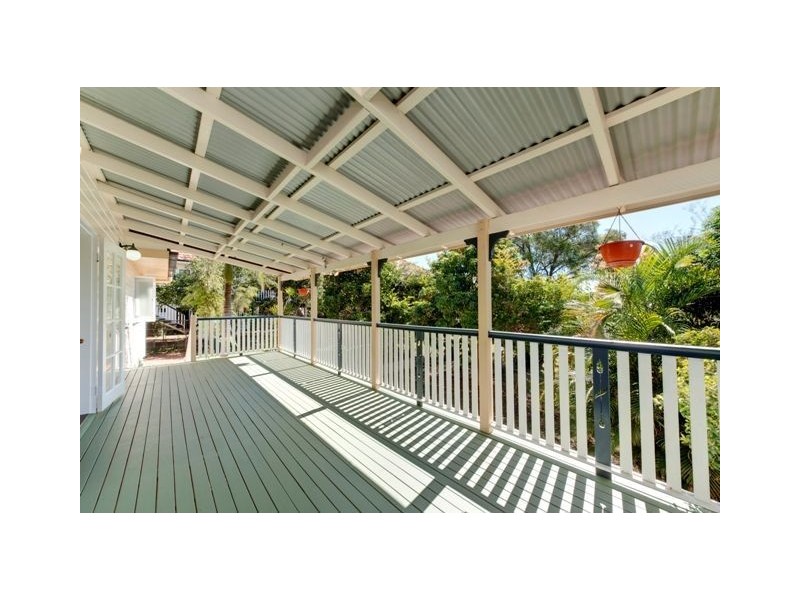 110 Martha Street, Camp Hill QLD 4152