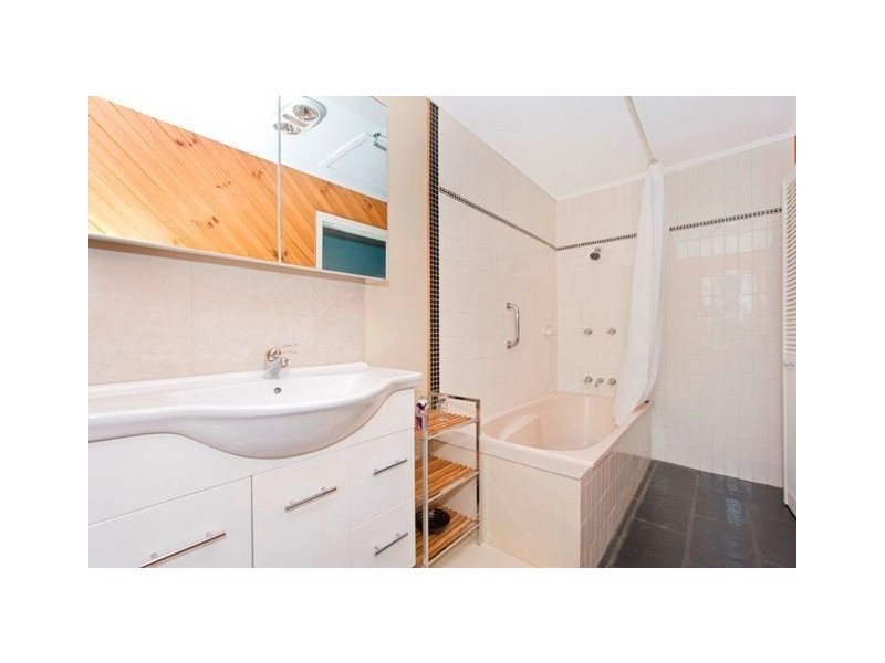 28 Coolong Street, Mount Gravatt East QLD 4122