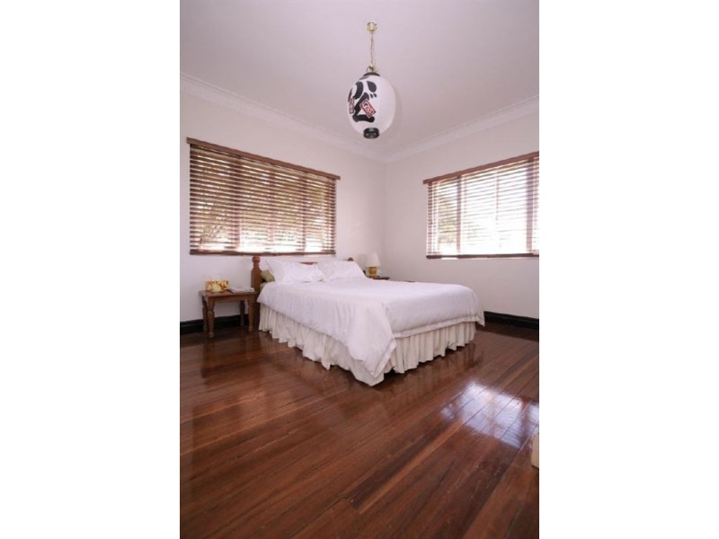 12 Sterculia Avenue, Holland Park West QLD 4121