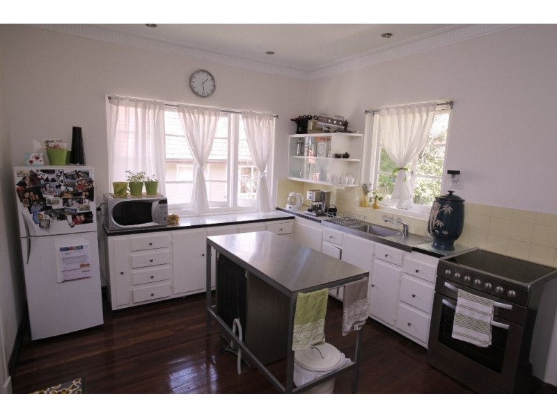 12 Sterculia Avenue, Holland Park West QLD 4121