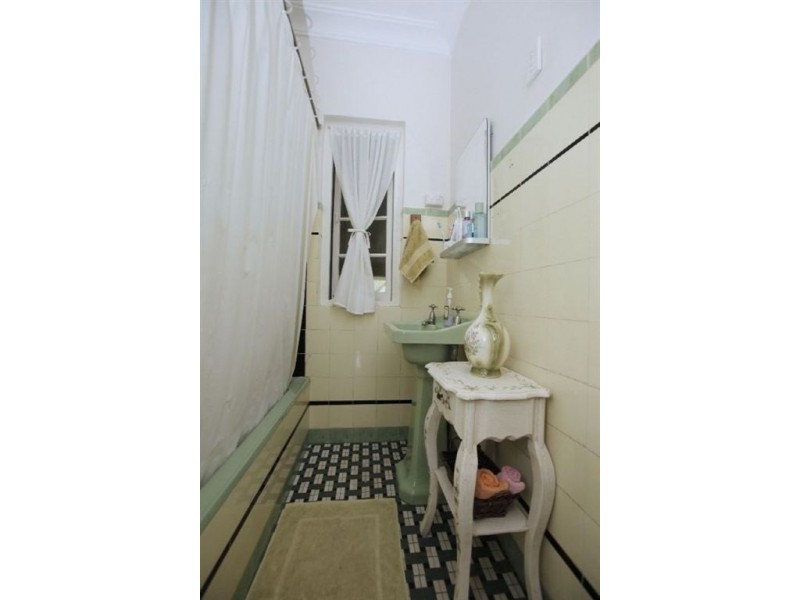 12 Sterculia Avenue, Holland Park West QLD 4121