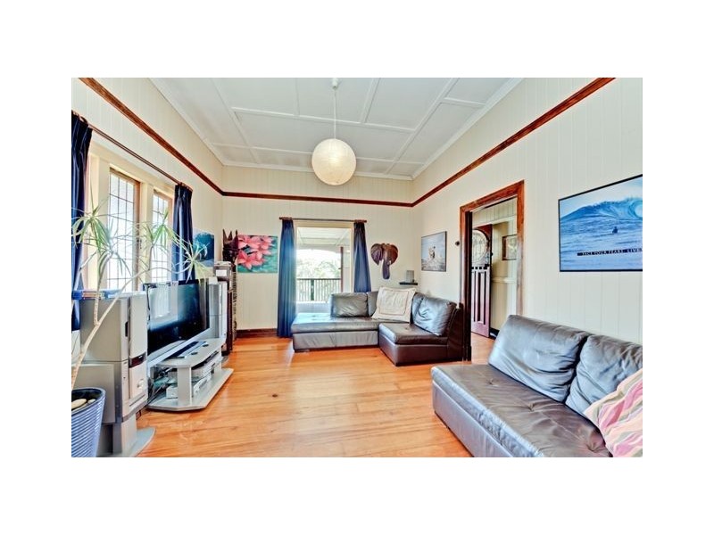 1081 Logan Road, Holland Park West QLD 4121