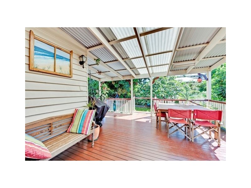 1081 Logan Road, Holland Park West QLD 4121