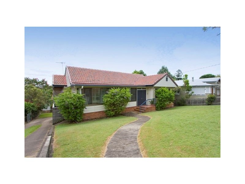 27 Emlyn Street, Coorparoo QLD 4151