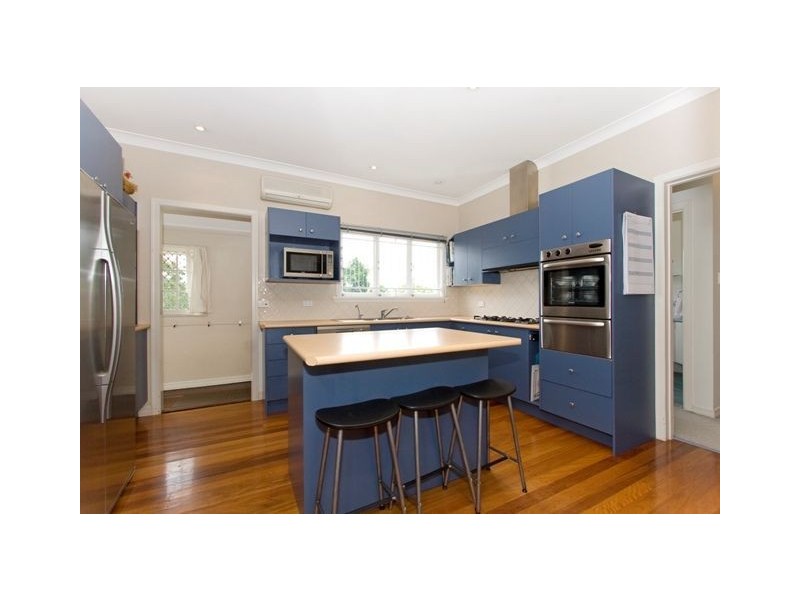 27 Emlyn Street, Coorparoo QLD 4151