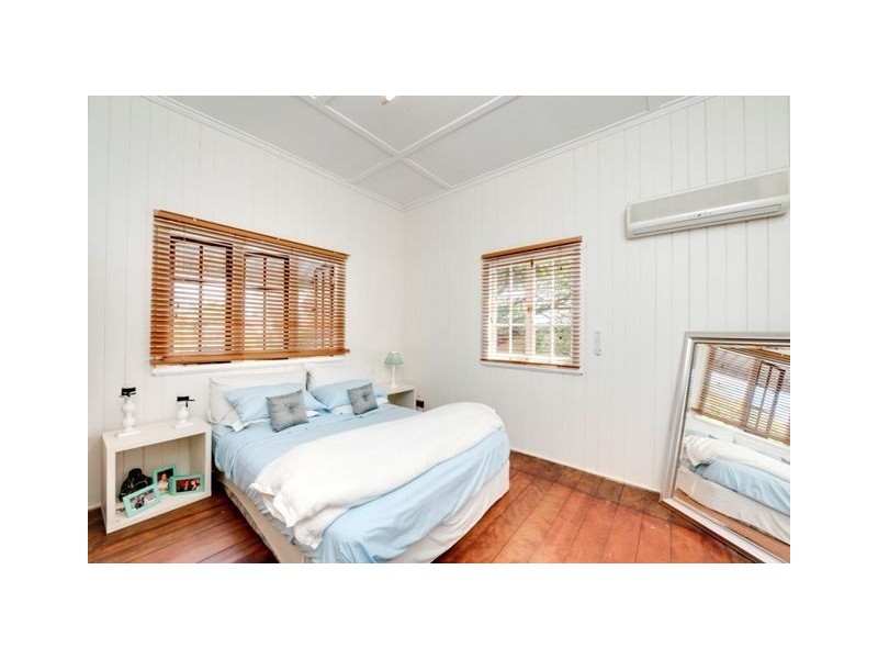 1194 Stanley Street East, Coorparoo QLD 4151