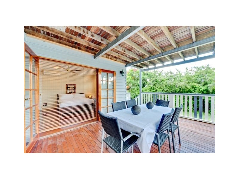 1194 Stanley Street East, Coorparoo QLD 4151