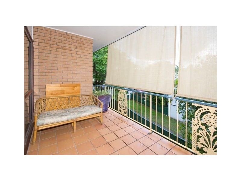 4/361 Cornwall Street, Greenslopes QLD 4120